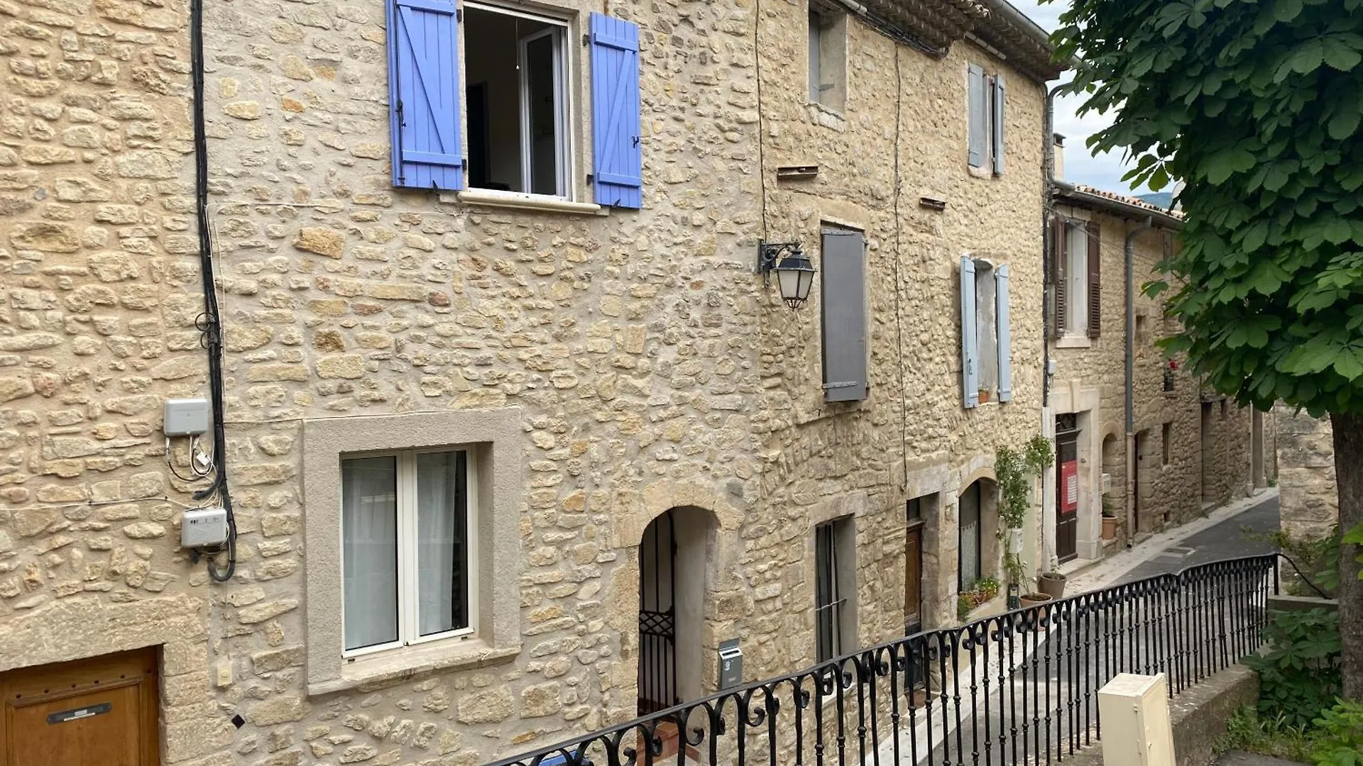 Luberon Grde Maison De Village Avec Terrasse Saint-Martin-de-Castillon France